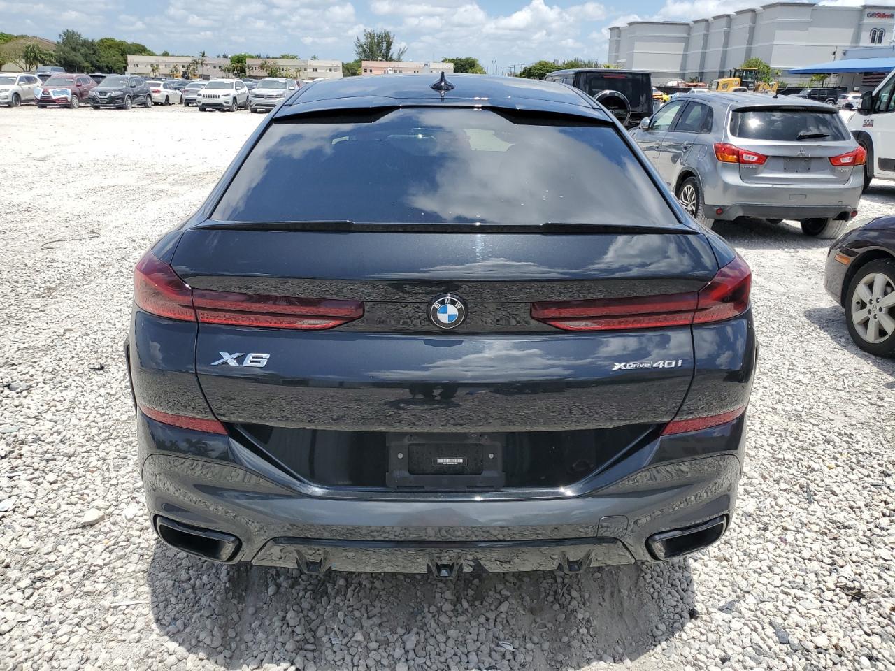 2022 BMW X6