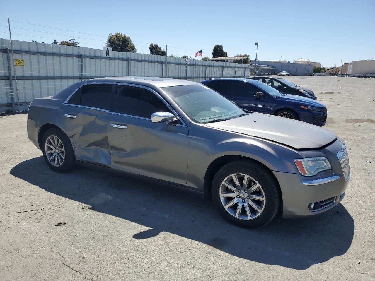 2011 CHRYSLER 300