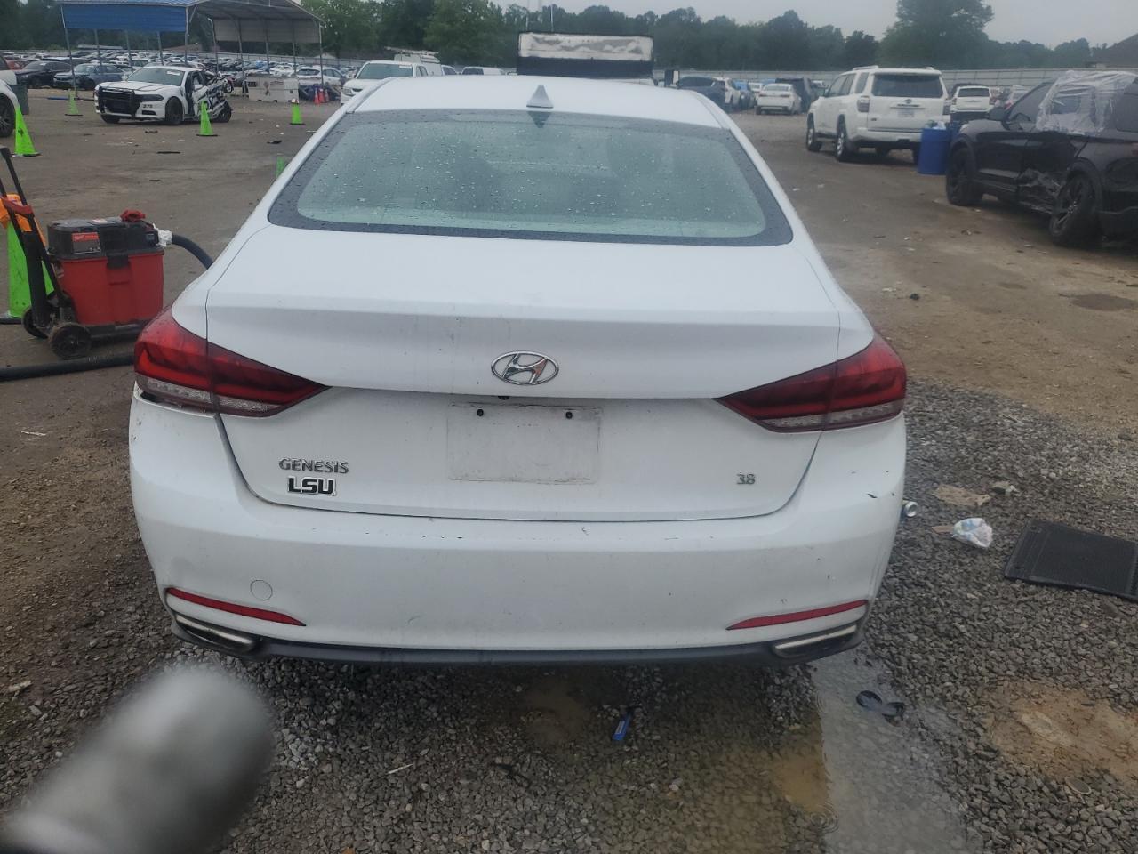 2016 HYUNDAI GENESIS