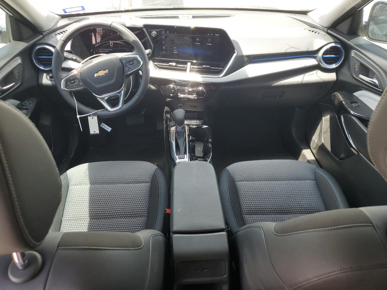 2025 CHEVROLET TRAX