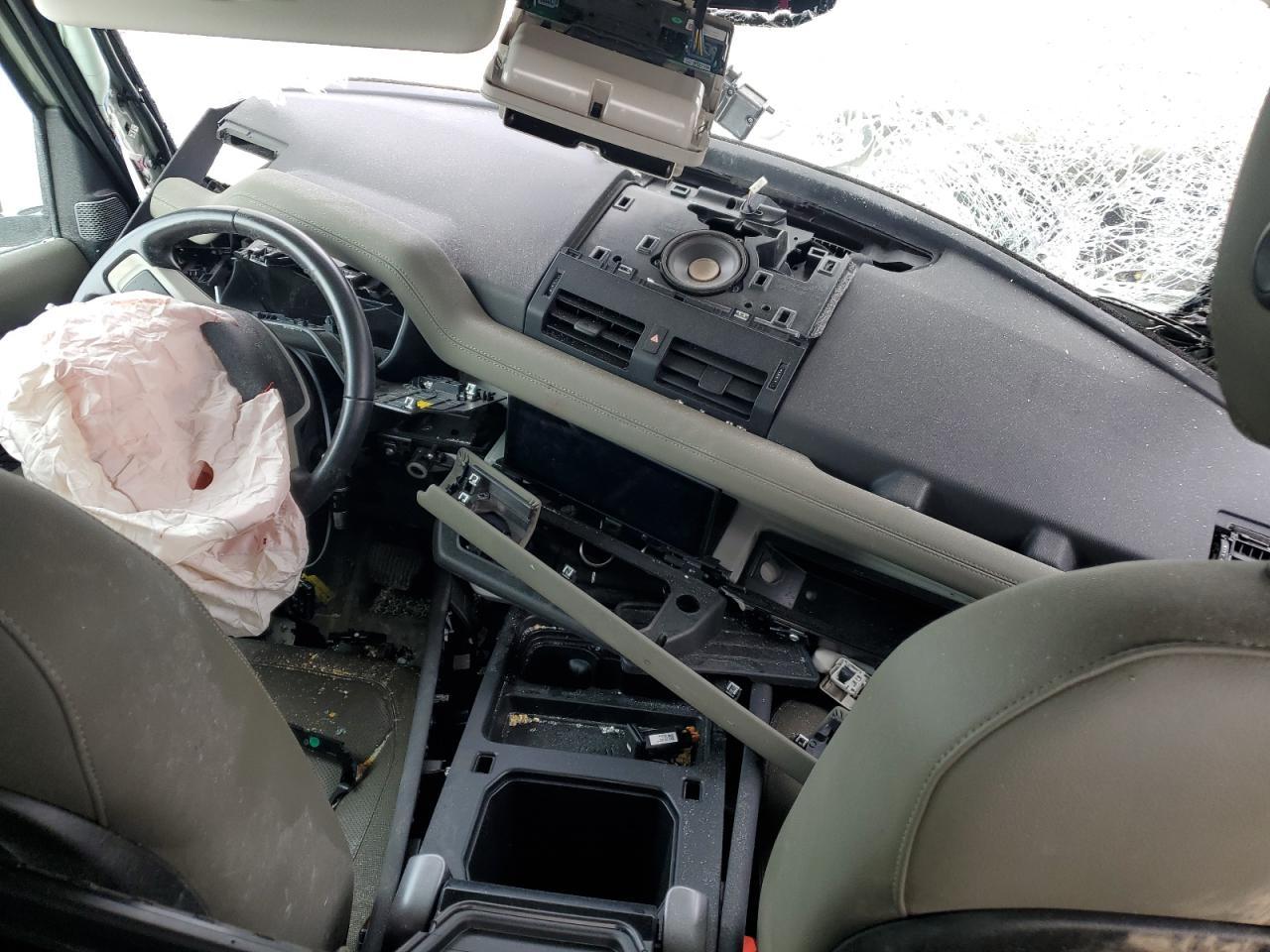 2020 LAND ROVER Defender