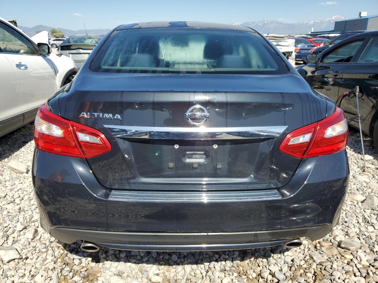 2017 NISSAN ALTIMA