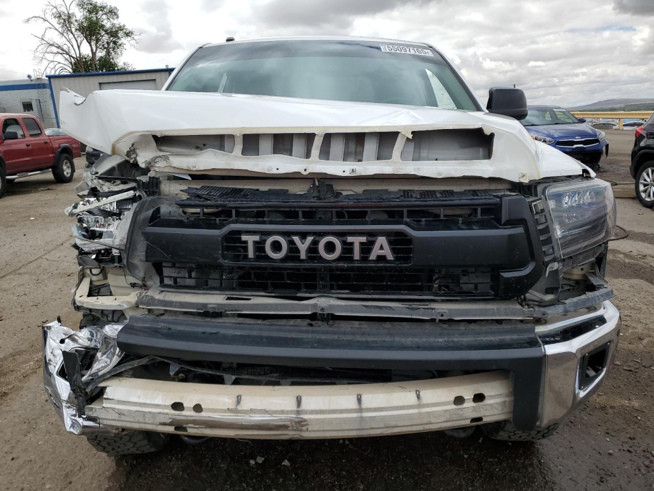 2016 TOYOTA TUNDRA