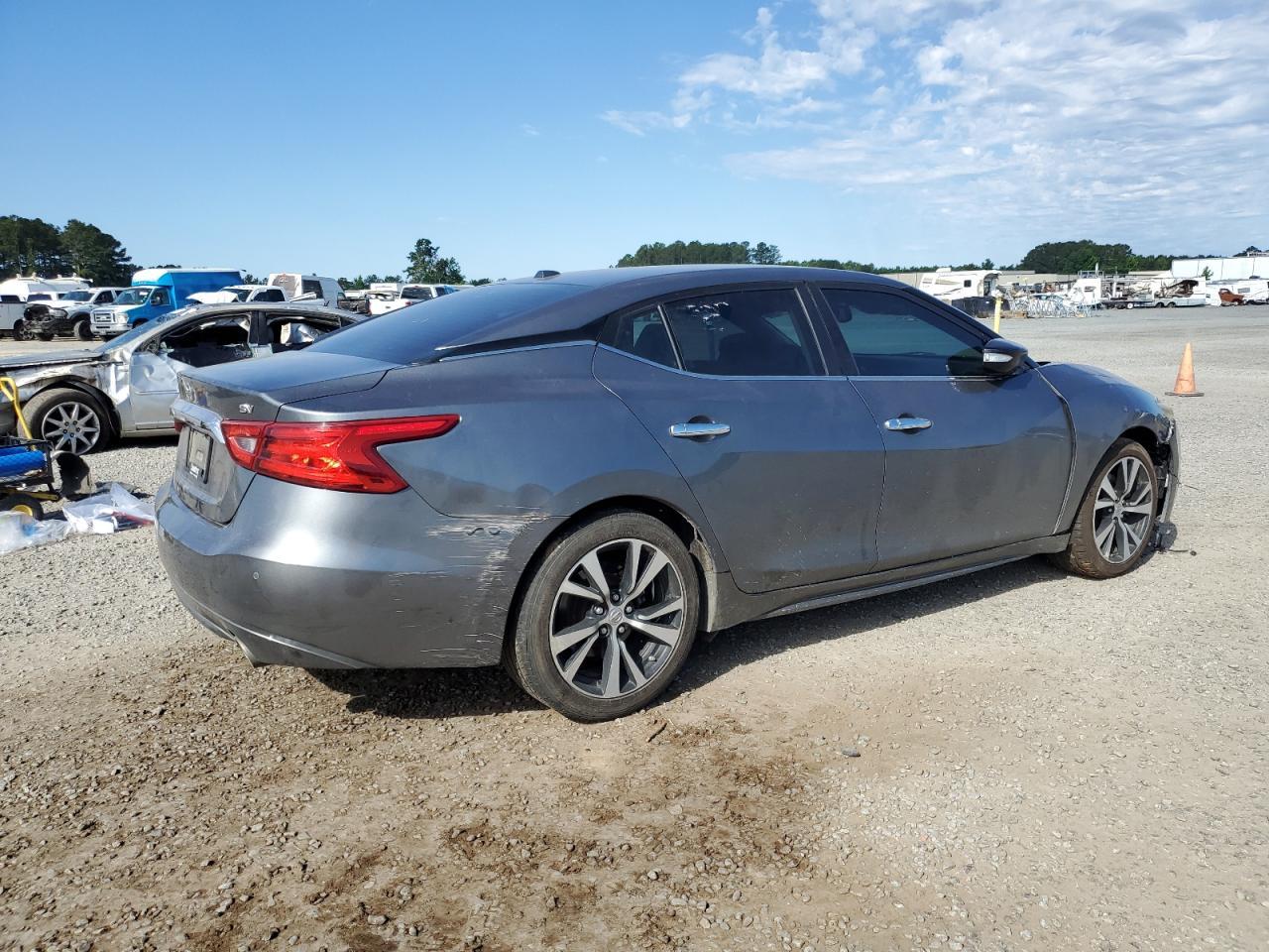 2018 NISSAN Maxima