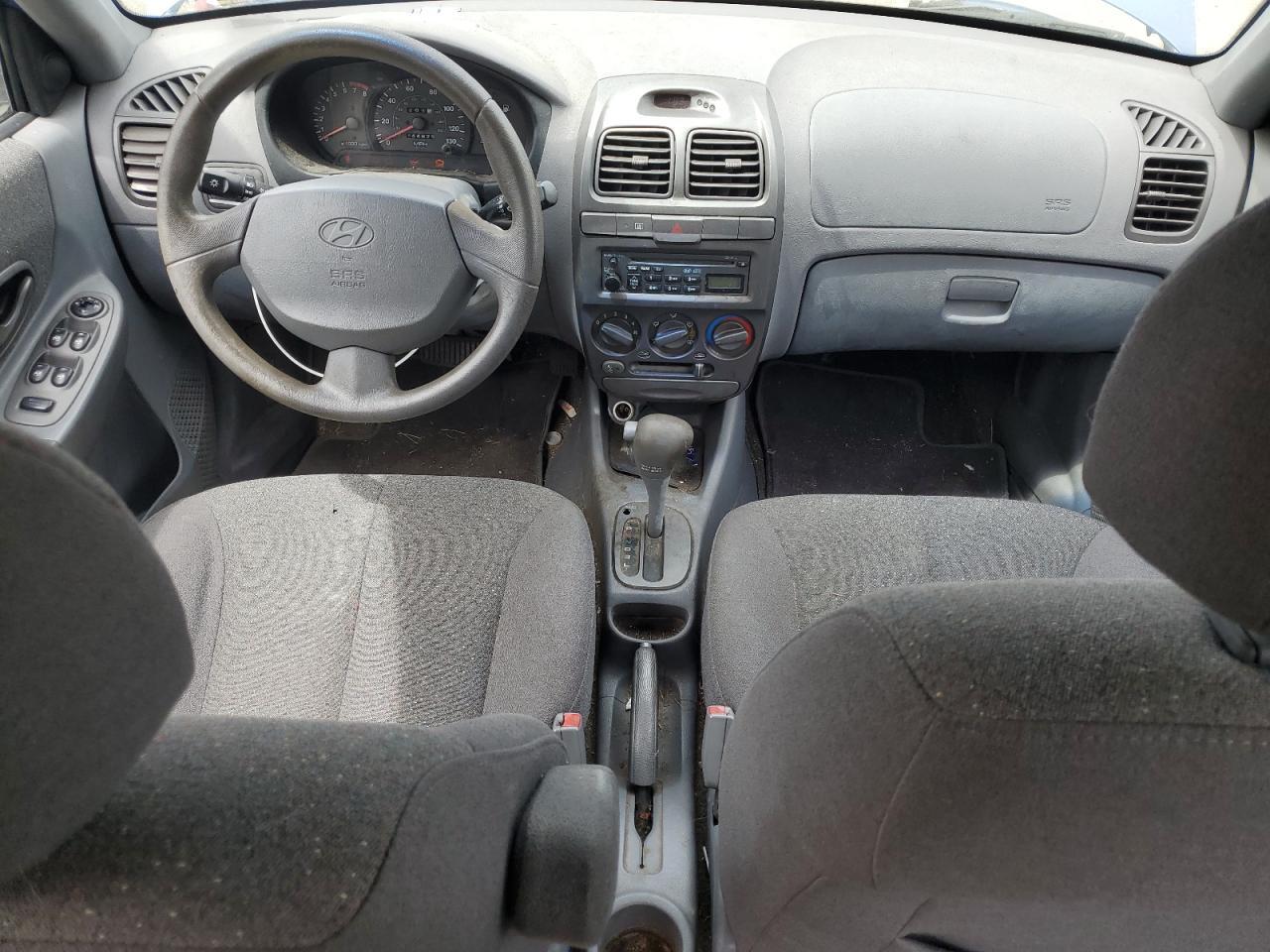 2002 HYUNDAI ACCENT