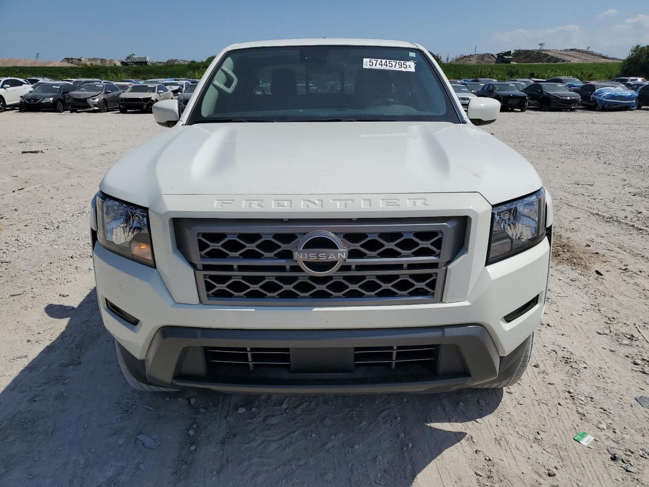 2022 NISSAN Frontier