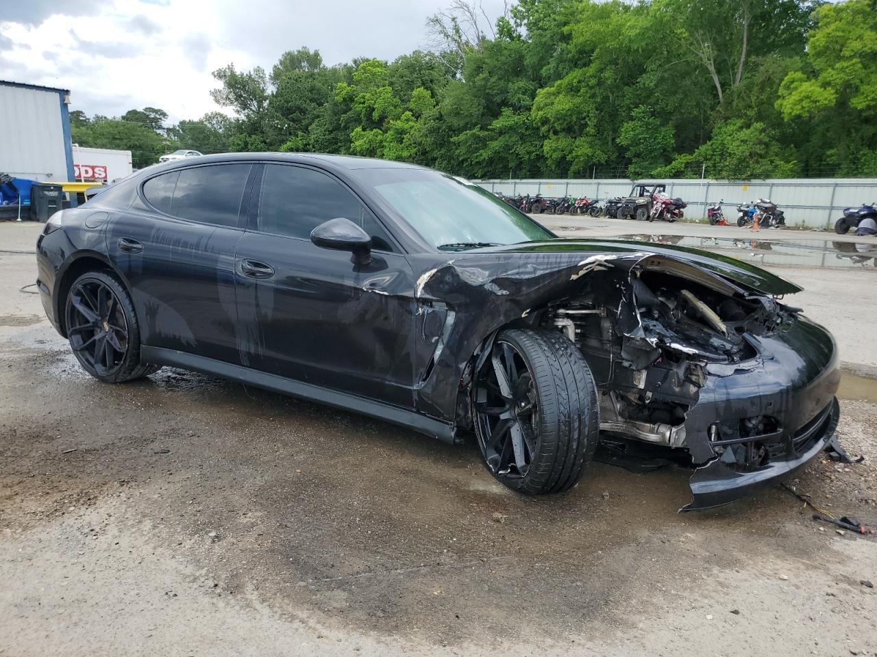 2012 PORSCHE Panamera
