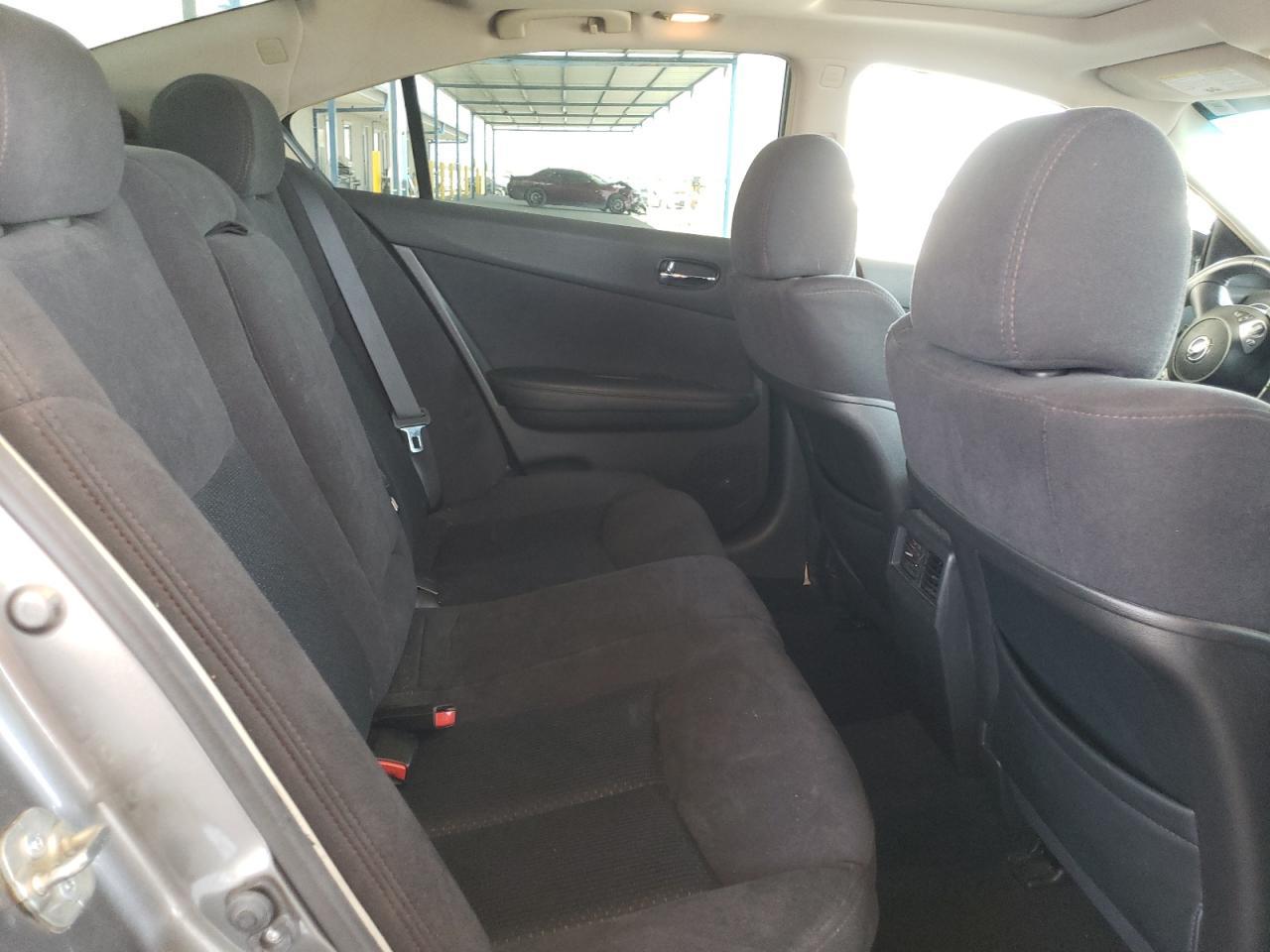 2014 NISSAN Maxima