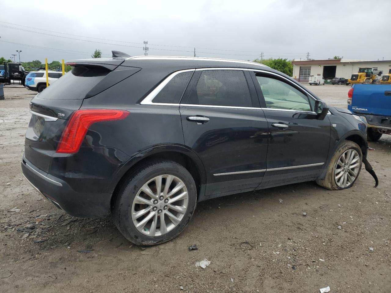 2017 CADILLAC XT5