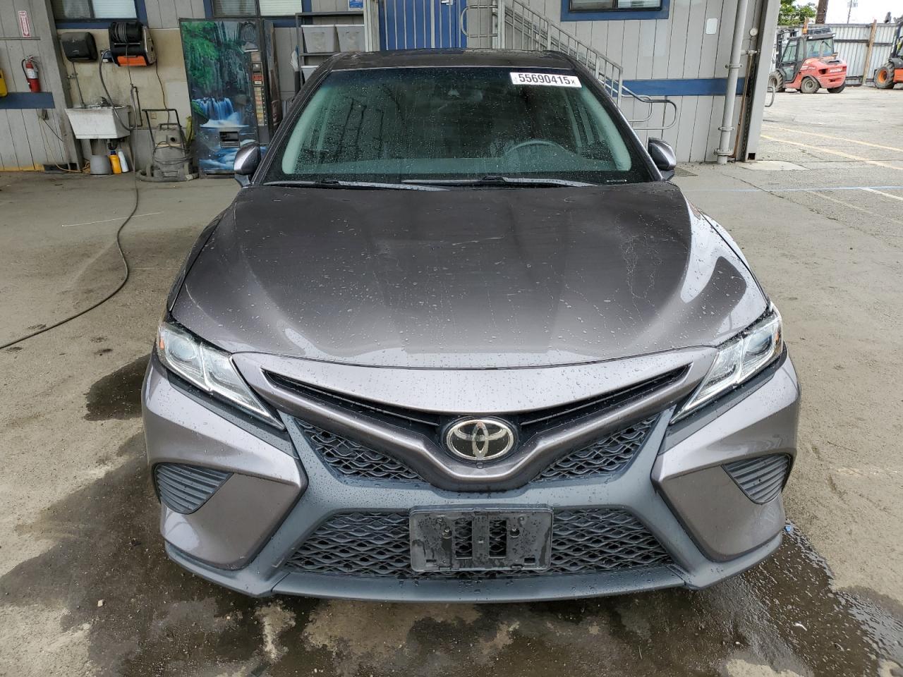 2018 TOYOTA CAMRY