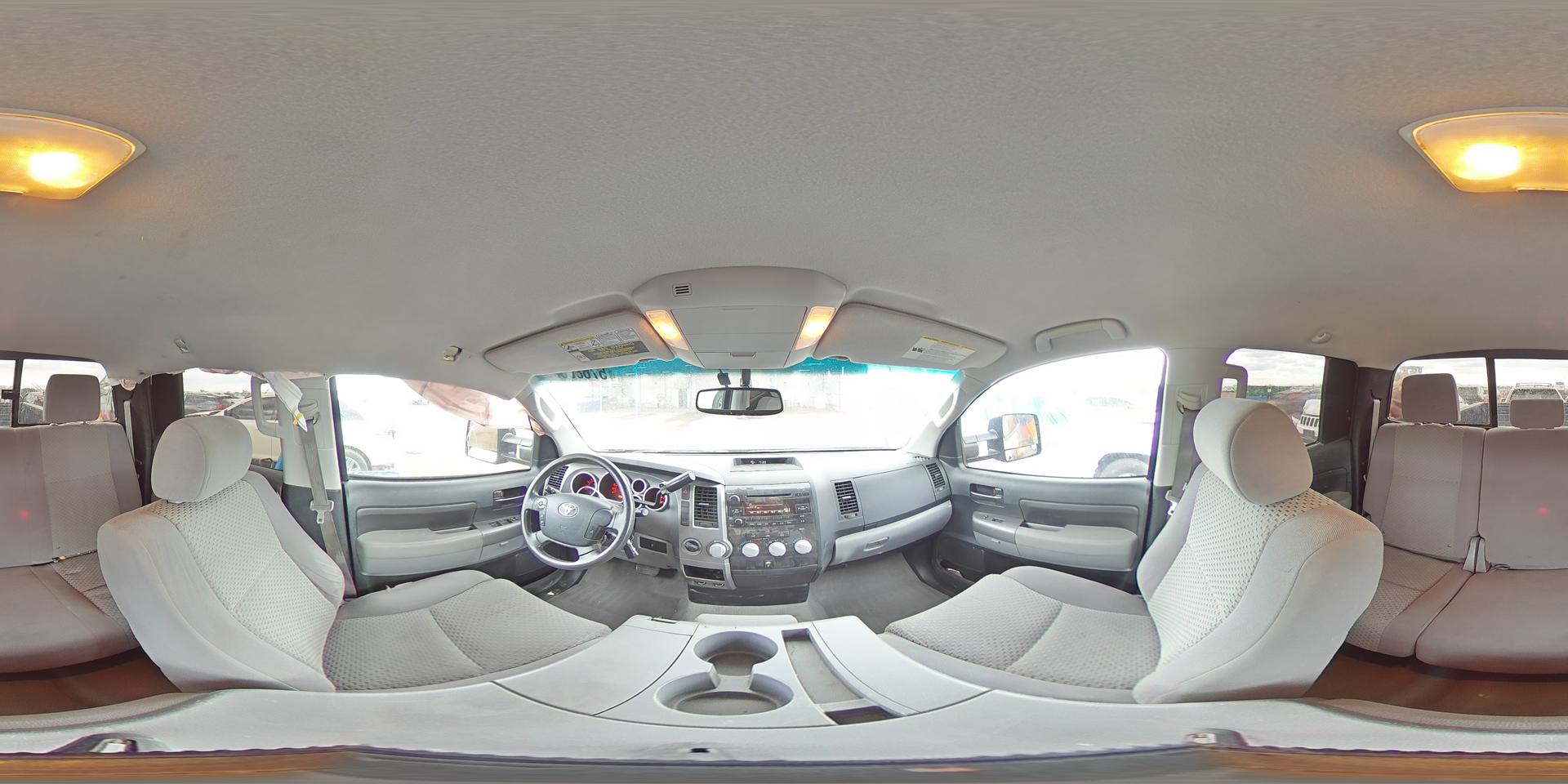 2011 TOYOTA TUNDRA