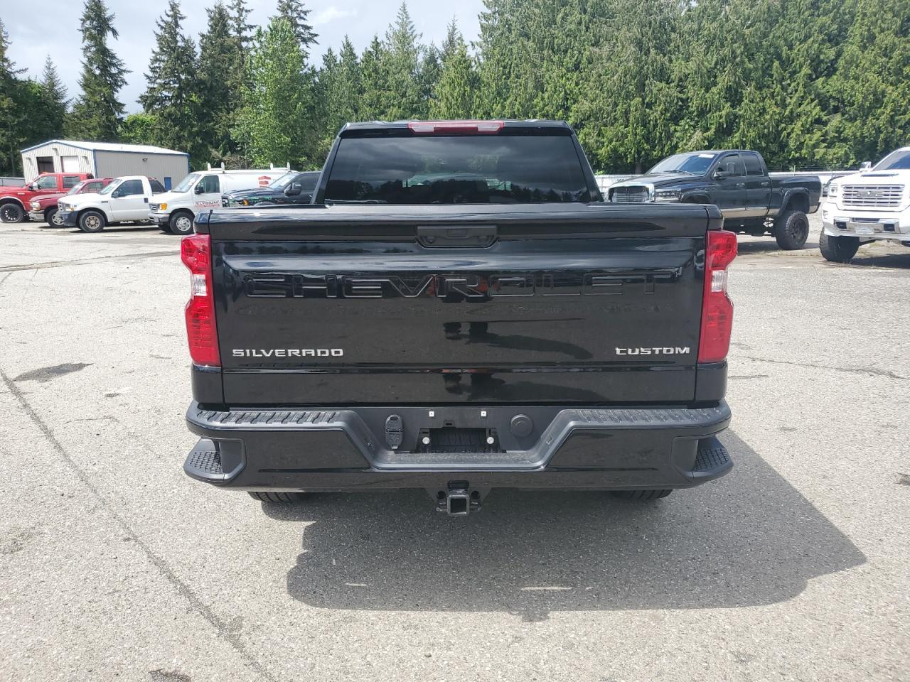 2025 CHEVROLET Silverado