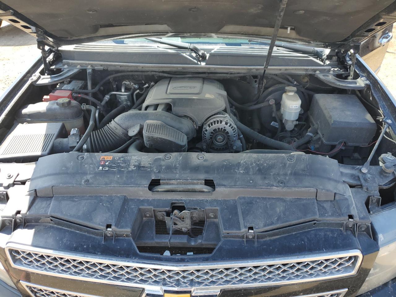 2014 CHEVROLET Suburban