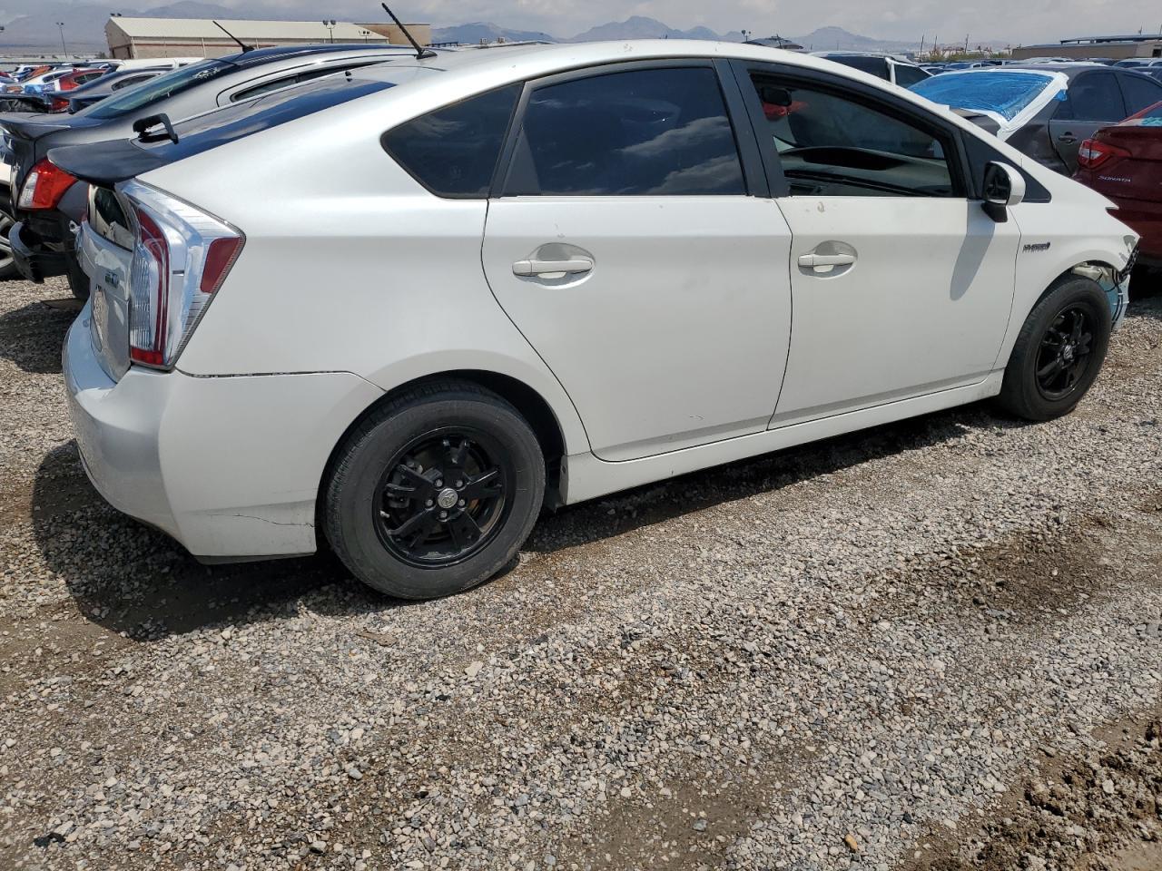 2013 TOYOTA PRIUS