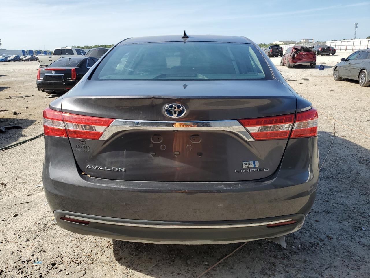 2014 TOYOTA Avalon