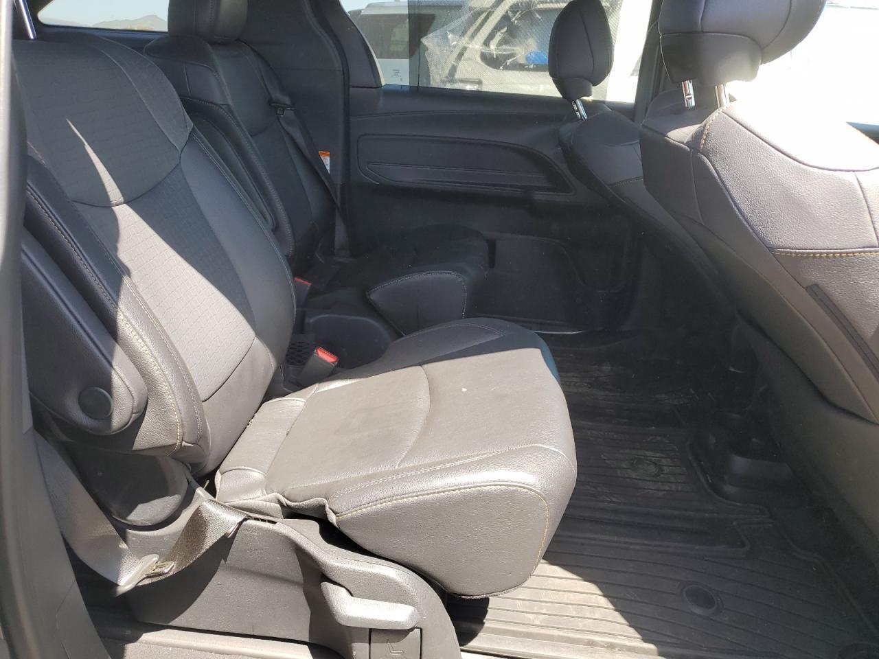 2023 TOYOTA SIENNA