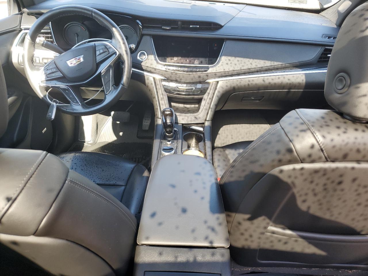 2020 CADILLAC XT5