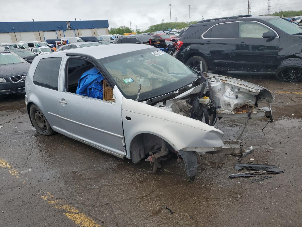 2001 VOLKSWAGEN GOLF