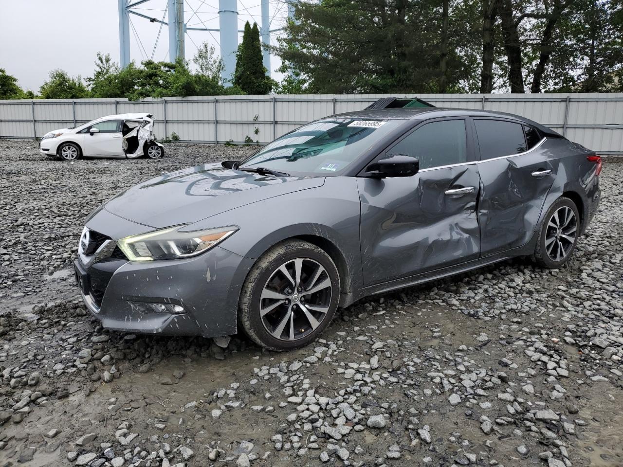 2017 NISSAN Maxima