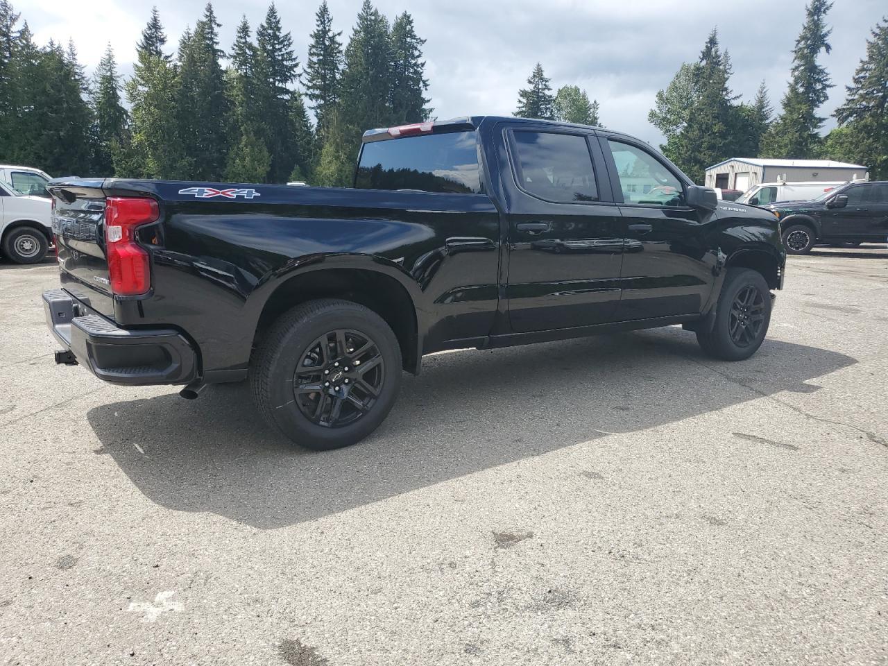 2025 CHEVROLET Silverado