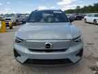 2024 VOLVO XC40