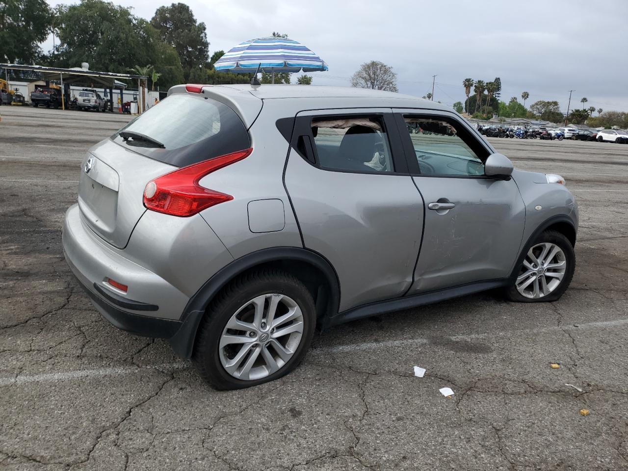 2011 NISSAN Juke