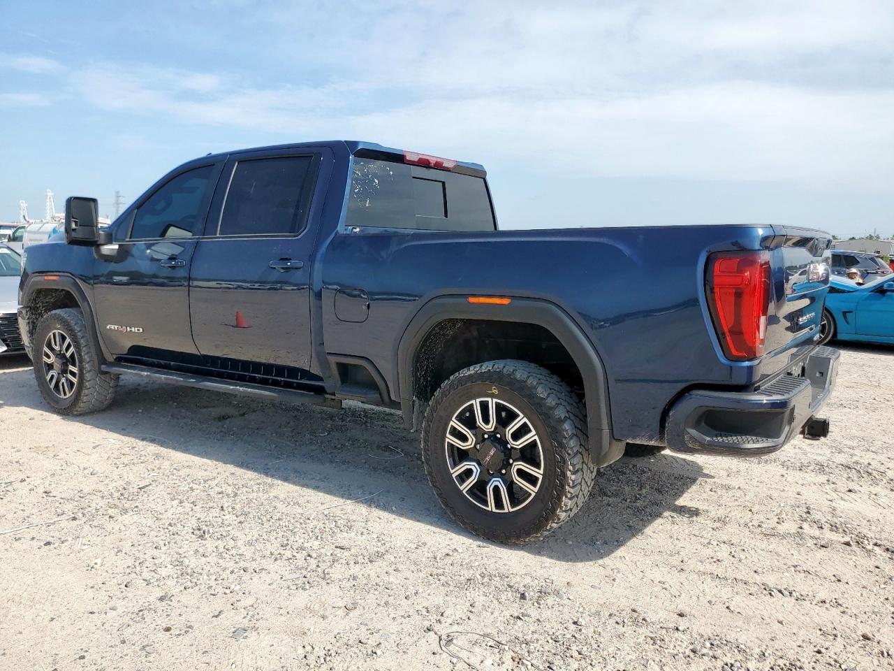 2022 GMC Sierra