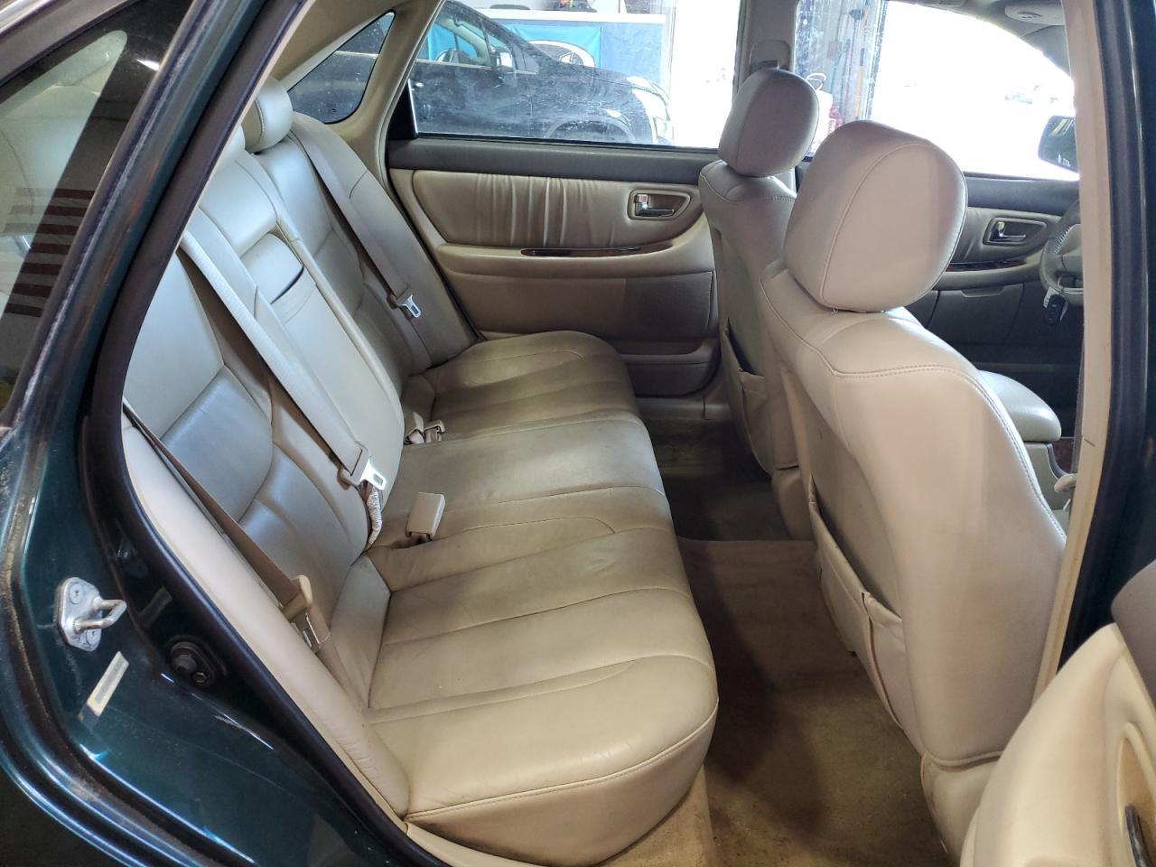 2001 TOYOTA Avalon