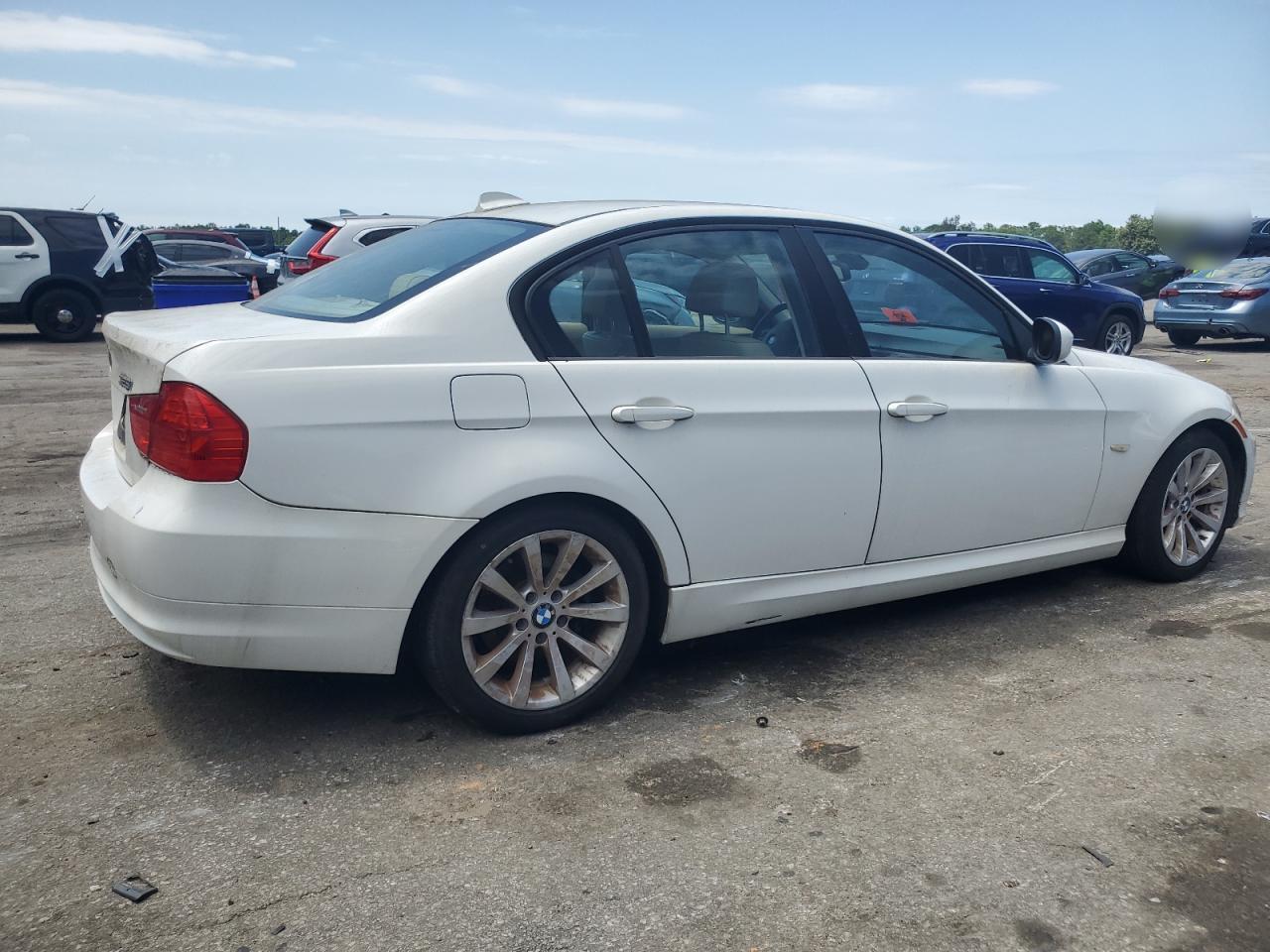 2011 BMW 3 SERIES