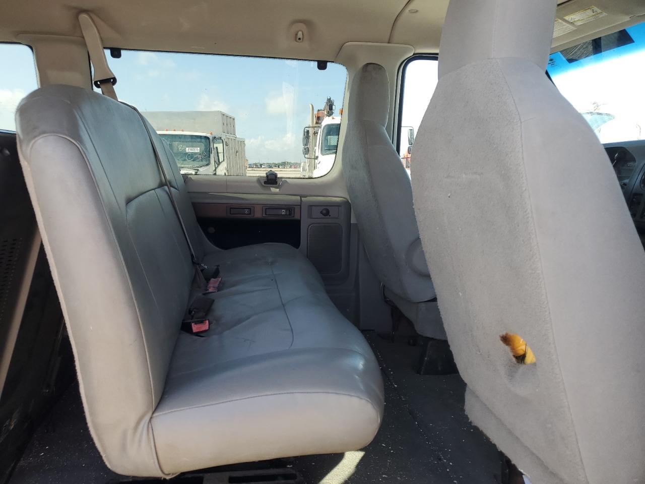 2009 FORD ECONOLINE