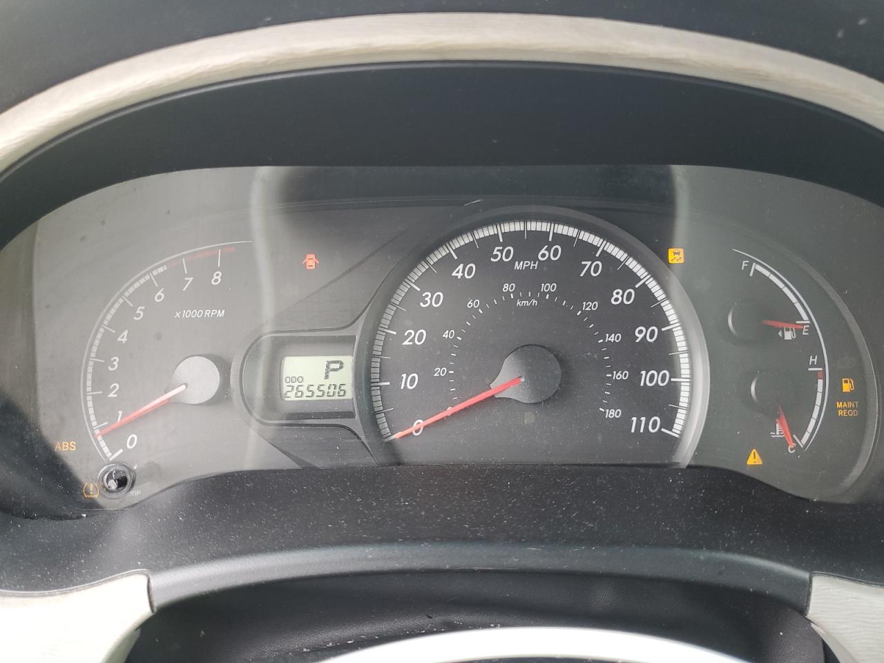 2011 TOYOTA SIENNA