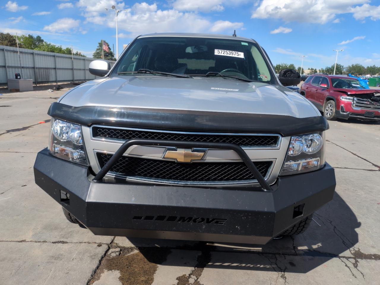 2011 CHEVROLET Suburban