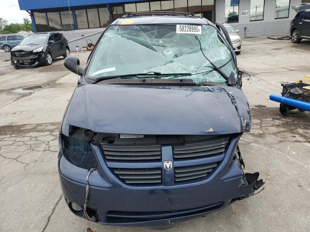2005 DODGE GRAND CARAVAN