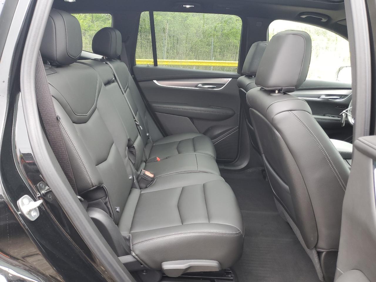 2024 CADILLAC XT6