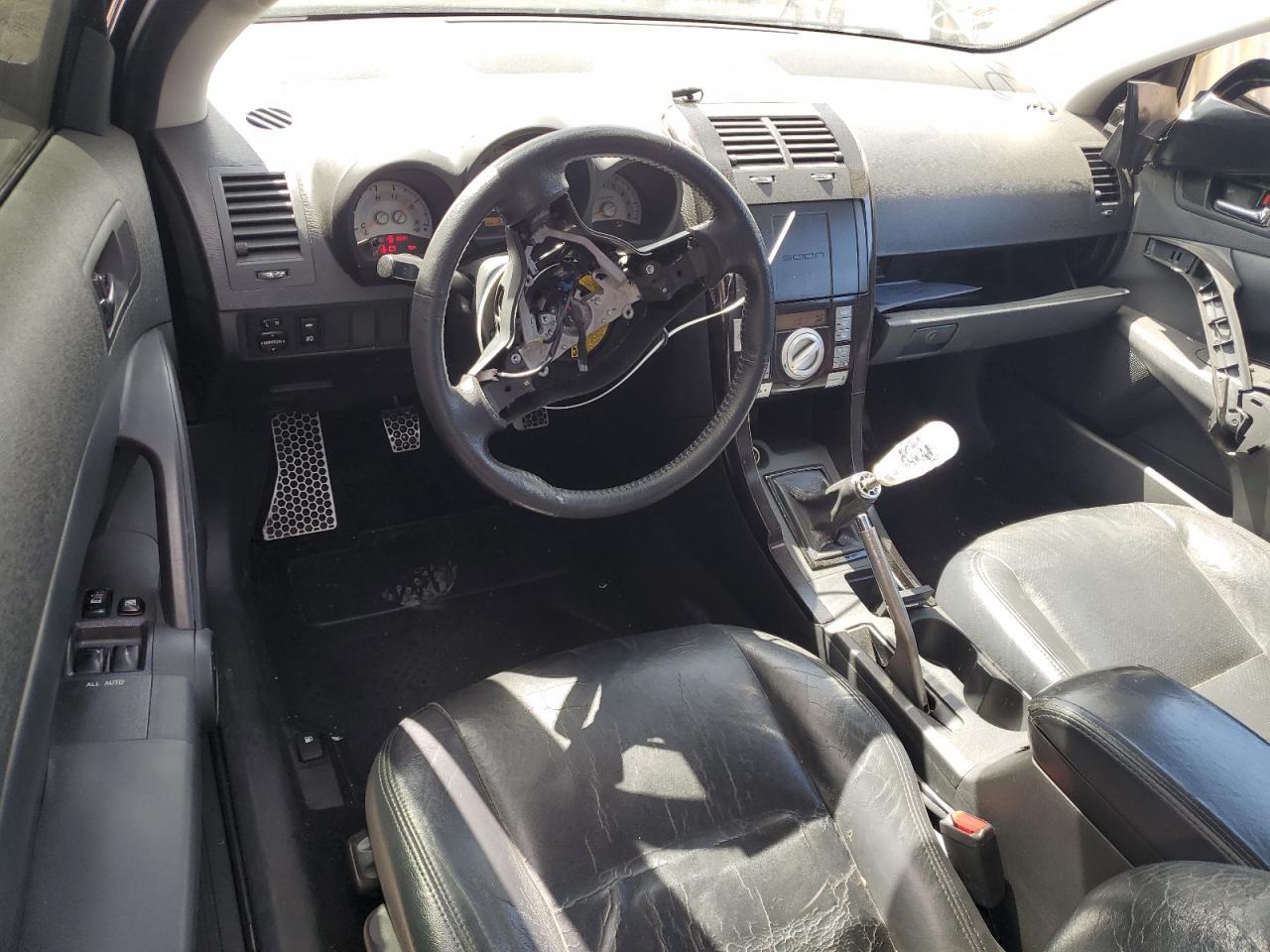 2005 TOYOTA SCION