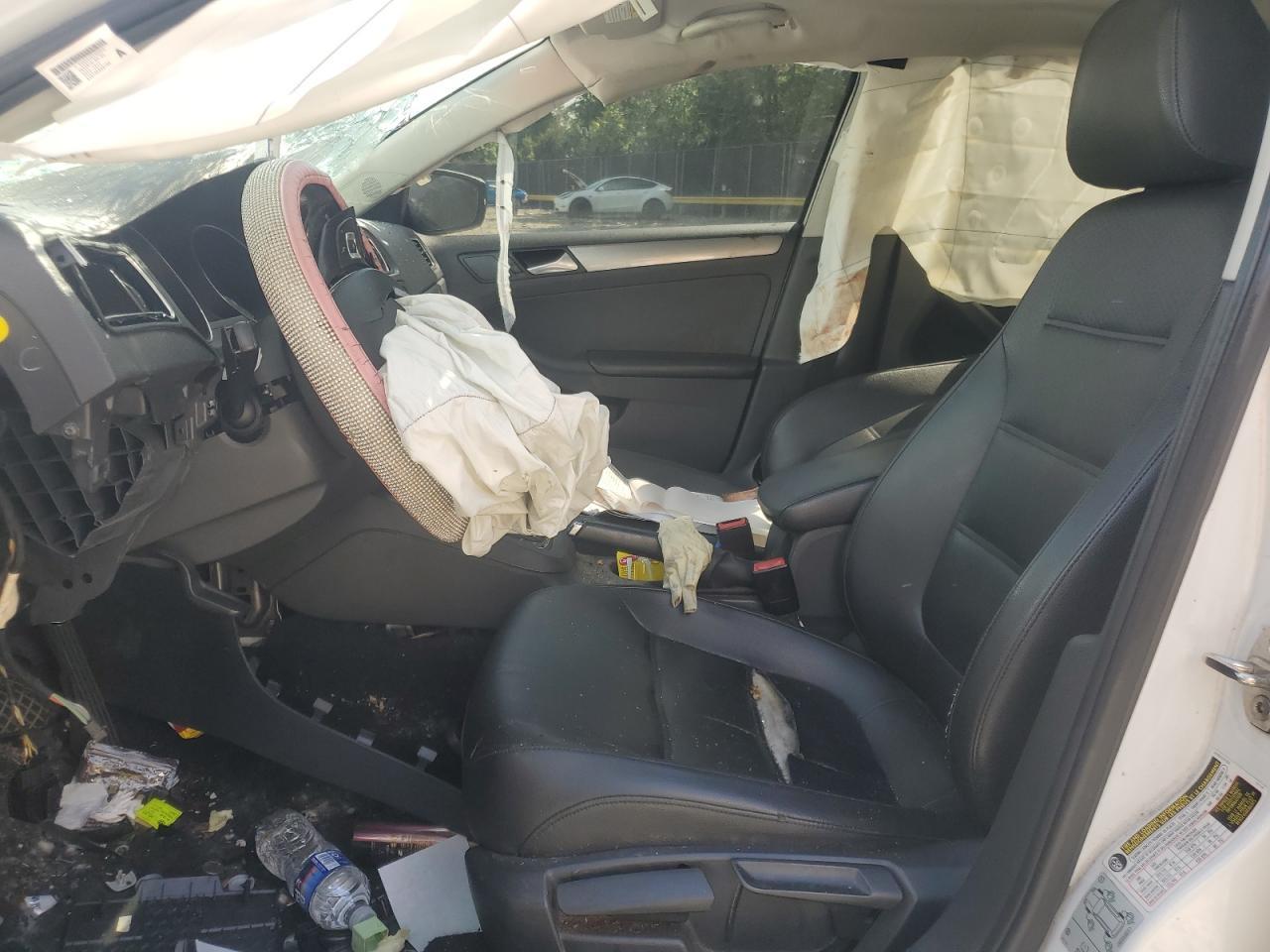 2016 VOLKSWAGEN JETTA