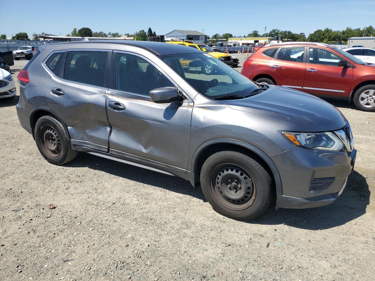 2017 NISSAN ROGUE