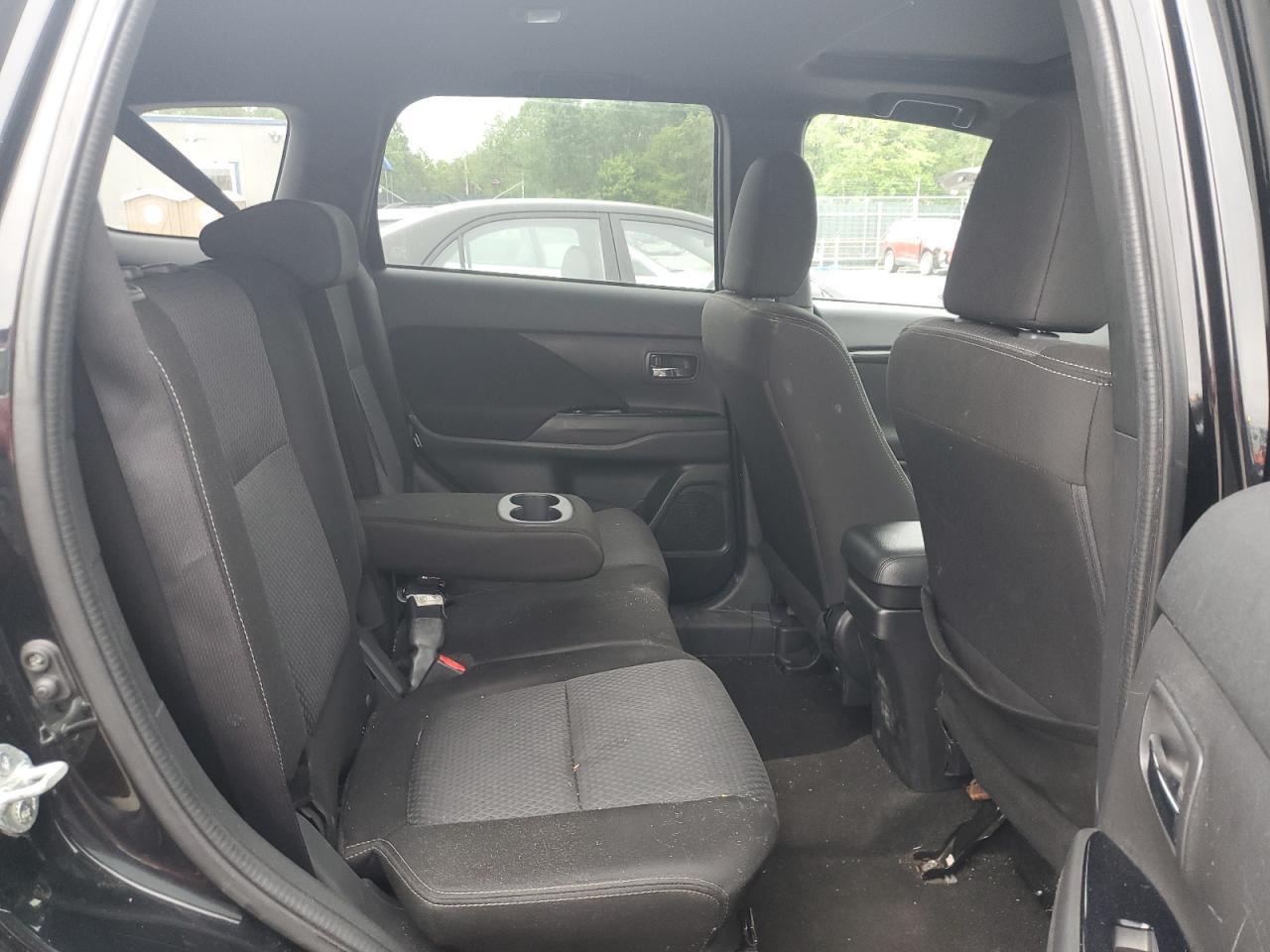 2018 MITSUBISHI outlander
