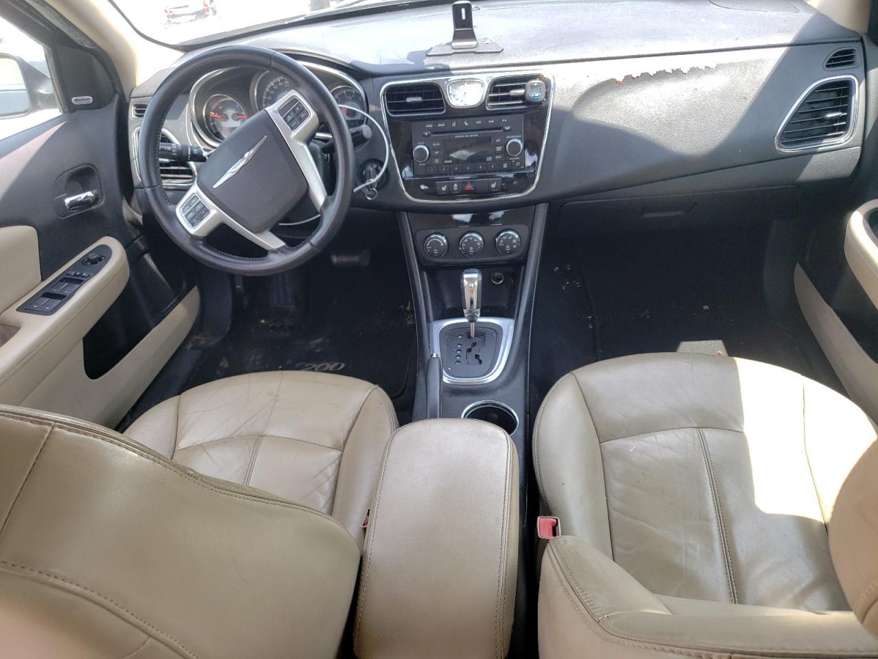 2013 CHRYSLER 200