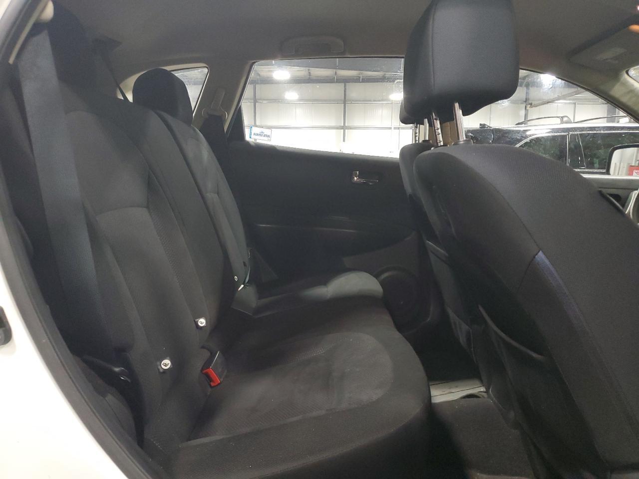 2014 NISSAN ROGUE