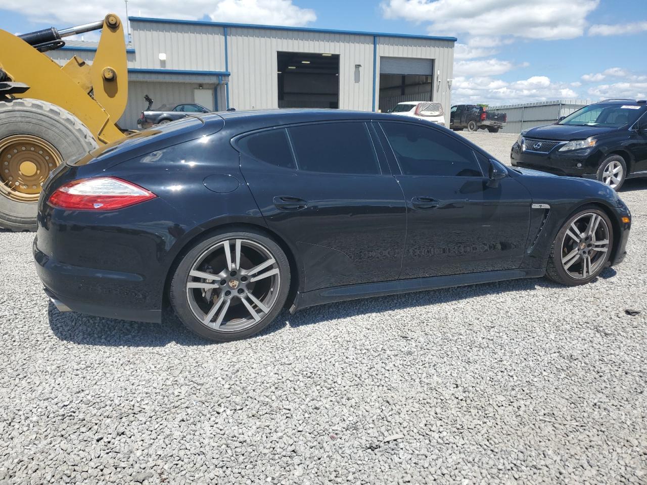 2012 PORSCHE Panamera