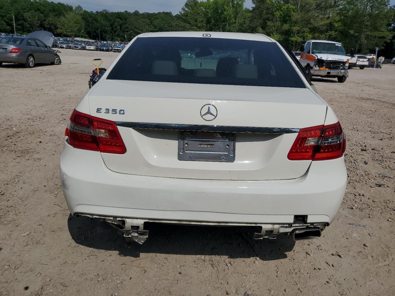 2012 MERCEDES-BENZ E-Class
