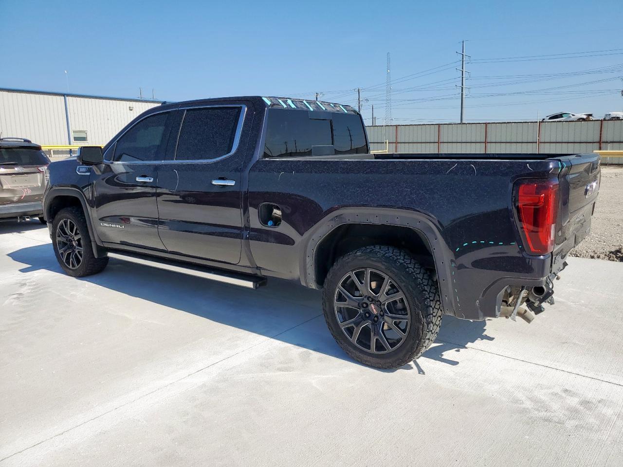 2023 GMC Sierra