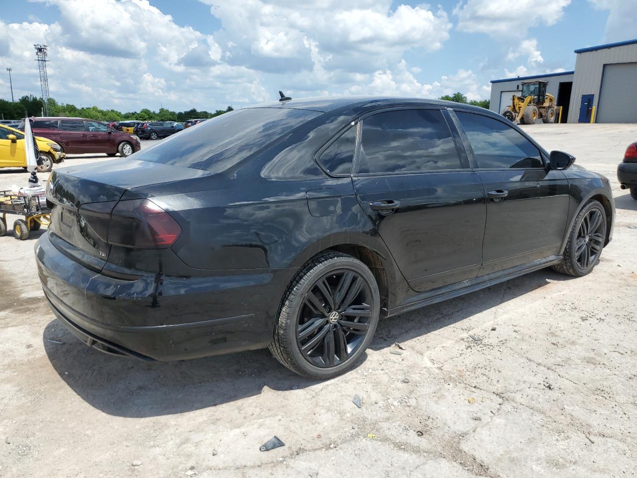 2016 VOLKSWAGEN Passat