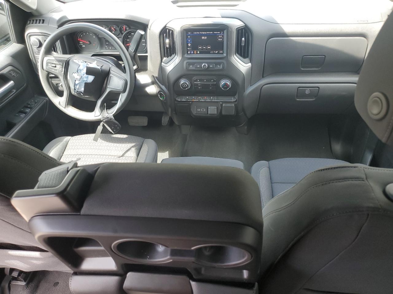 2025 CHEVROLET Silverado