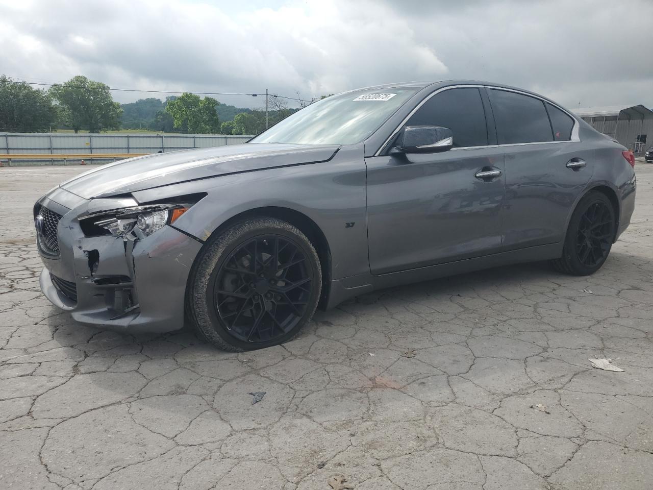 2015 INFINITI Q50