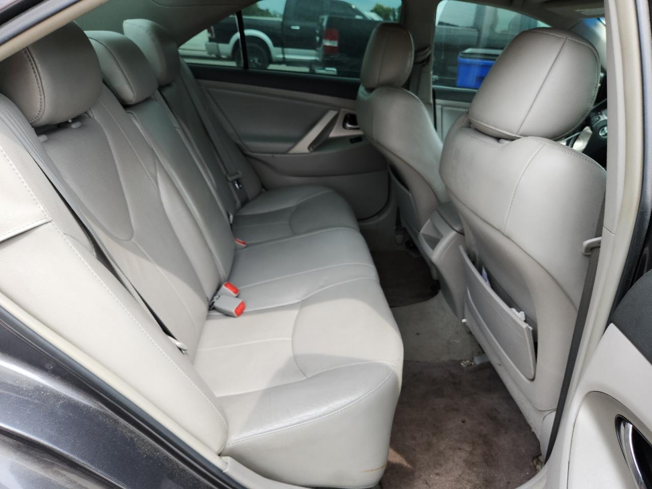 2011 TOYOTA CAMRY