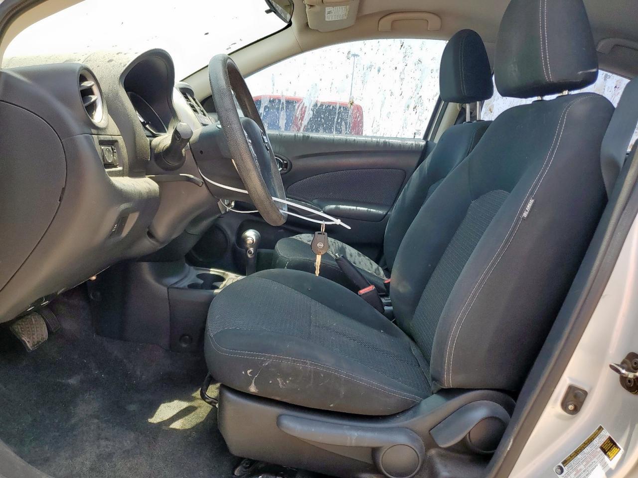 2015 NISSAN VERSA