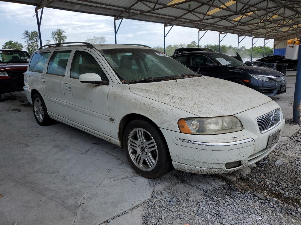 2006 VOLVO V70