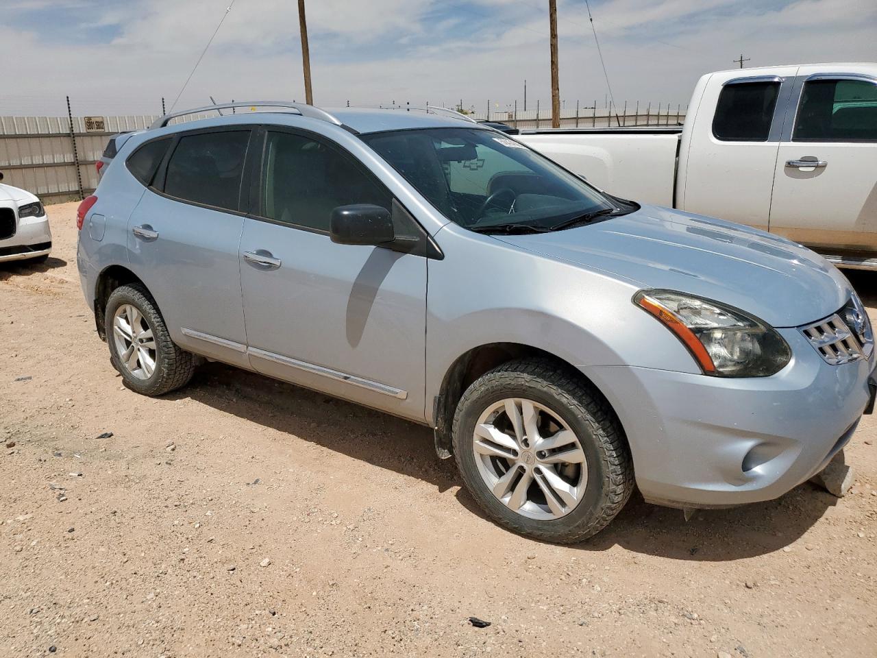 2015 NISSAN ROGUE